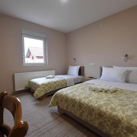 Olimp Motel Kraljevo Exterior photo